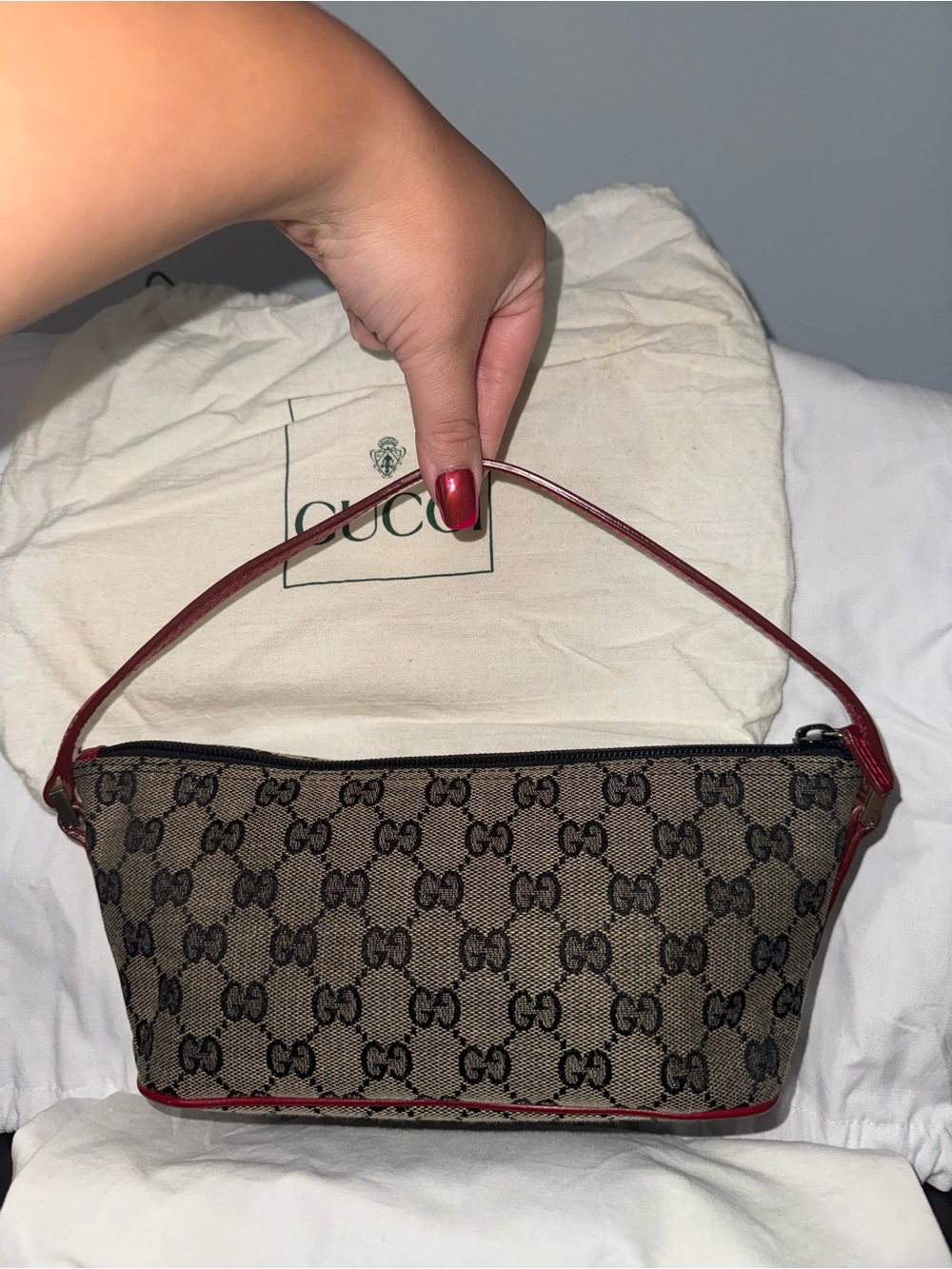 Gucci Navy GG Monogram Shoulder Bag with Red Trim - Picture 2 of 9